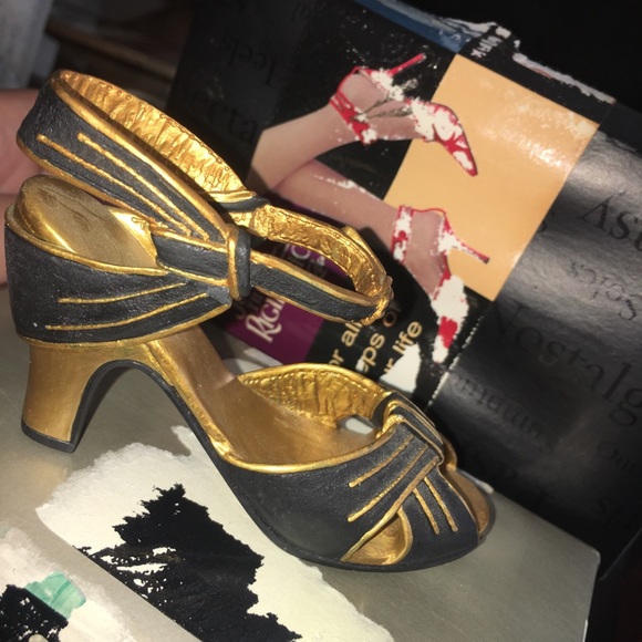 Just the right shoe by raine rising star NWOB! Excellent condition - Picture 7 of 8